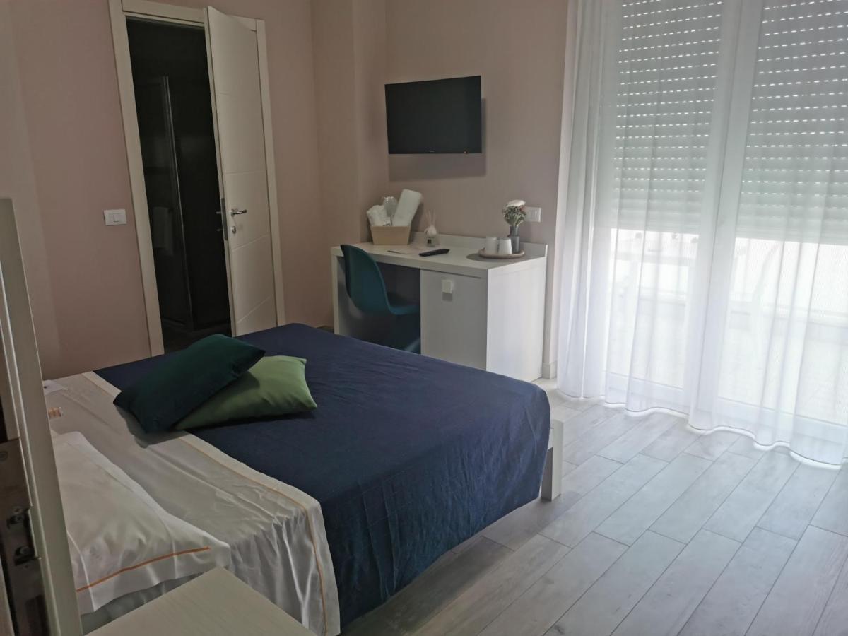 Elite Boutique Hotel Roseto Degli Abruzzi Extérieur photo